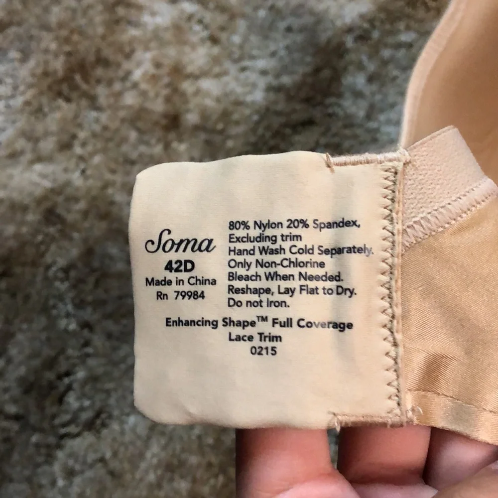 Soma Enhancing Shape Full Coverage Tan Bra with Black Lace Size‎ 42D
